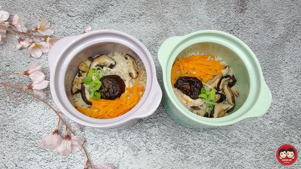香菇與雞肉有著滴雞精著香氣，每一口都好入味～
