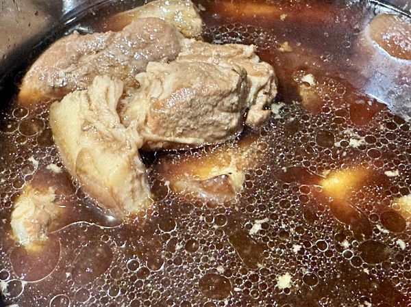 電鍋滷肉做法可以參考這篇
https://icook.tw/recipes/494636