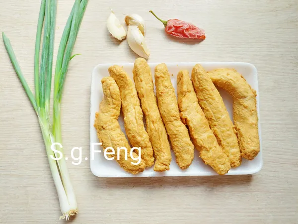 1.準備食材，清理與清洗之。