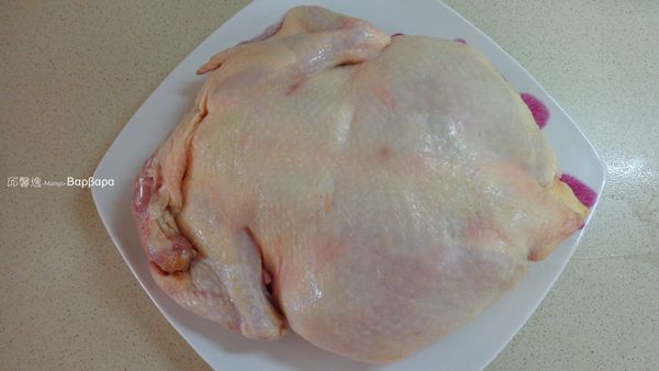 雞洗乾 用廚房紙巾擦乾水份