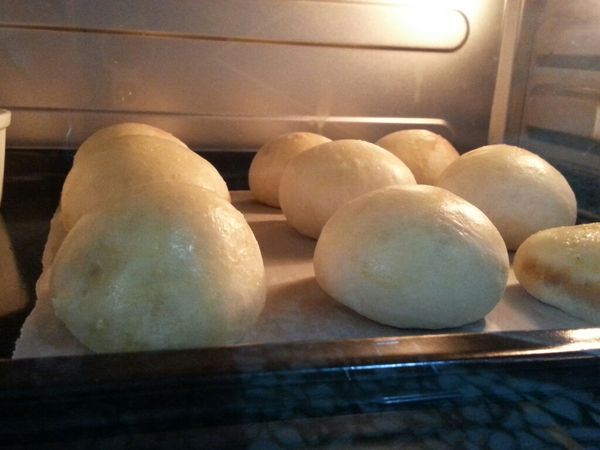 烤箱感覺到熱度時送入烘烤 180度10~15分鐘