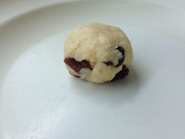 將麵團包起收口朝下。