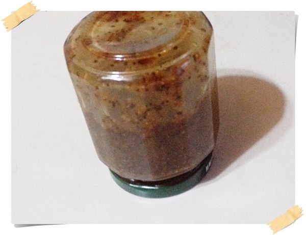 趁熱裝進乾淨的玻璃瓶內馬上倒扣.可以成為真空狀態延長保存時間(要冷藏)