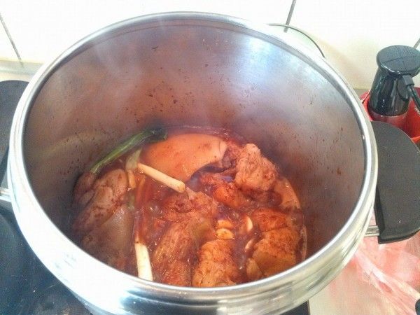 熄火後約15-20分鐘打開鍋蓋.