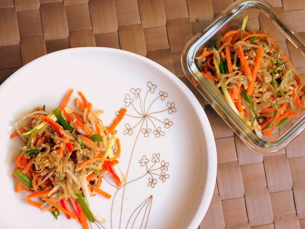 涼拌親親吻仔魚，立馬和我一起做做看～