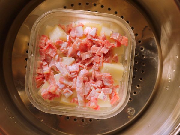 入電鍋蒸25分鐘取出