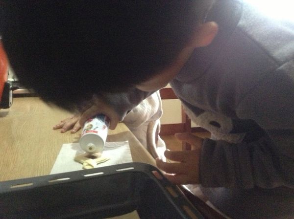 再放進適量的鷹牌煉奶