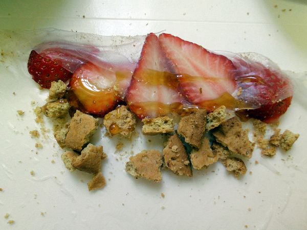 一層草莓一層消化餅