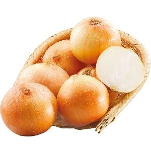 新鮮檸檬1顆擠汁備用，如不用檸檬汁的話可改用紅酒醋。將蕃茄丁、洋蔥丁、蒜末、香菜末、辣椒末均勻混和，然後加入鹽、黑胡椒、檸檬汁(或紅酒醋代替)來調味，混合均勻後淋上一匙初搾橄欖油即可。