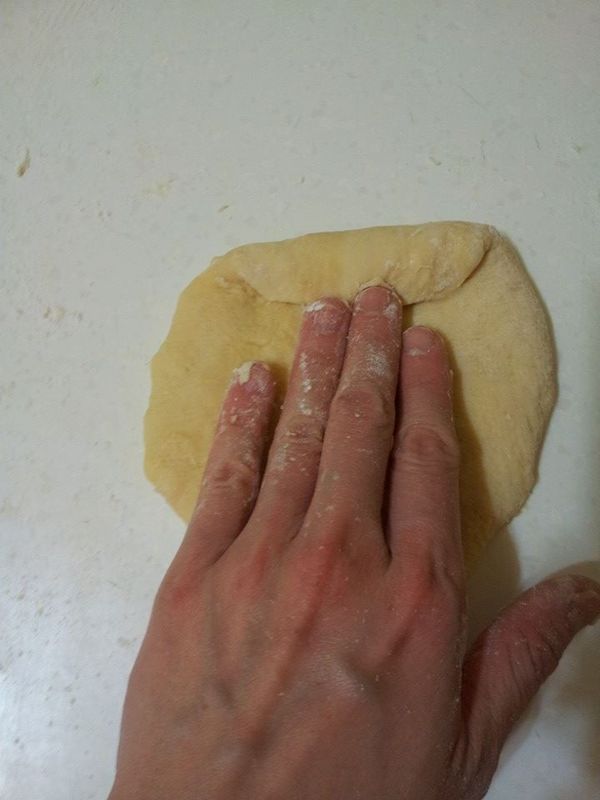 由上開始用手壓