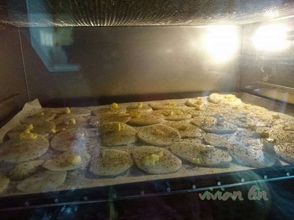 以220度烤20分鐘 就好囉