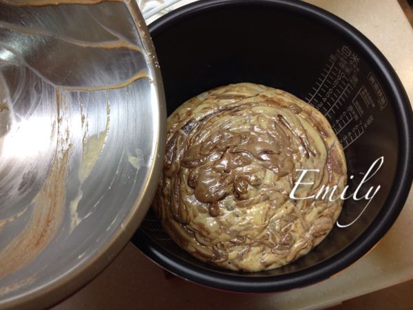 倒入電子鍋內鍋