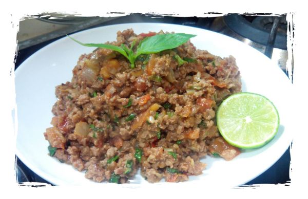 就可以盛盤上桌..淋上檸檬汁..添香氣.不油不膩好下飯(檸檬可加可不加)