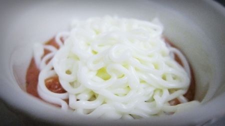 調抹醬囉～明太子：美乃滋為 1：1 拌勻備用。