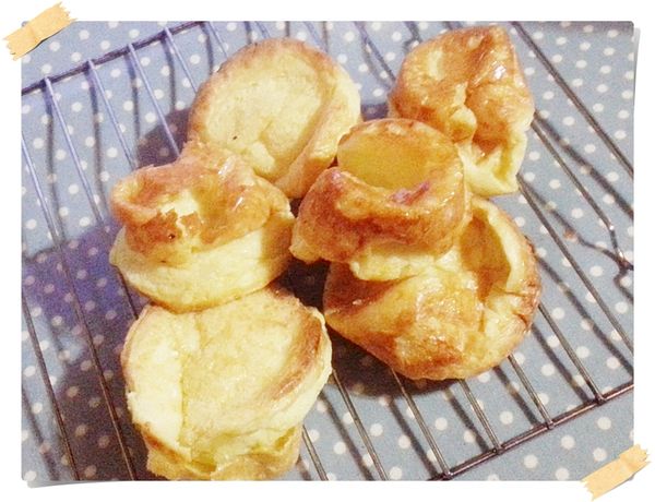 放中層210度烤20-25分上色即完成~烤的過程大約10分鐘溫度夠了之後她會一直長高~一直長高~一直長高~越高越好~