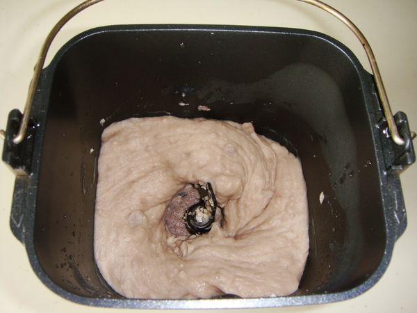 打15分鐘的芋泥，有少許芋頭塊，口感佳，若喜歡綿密口感，可追加攪拌時間。