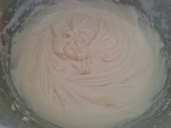 把蛋糊（6）和拌成一体。