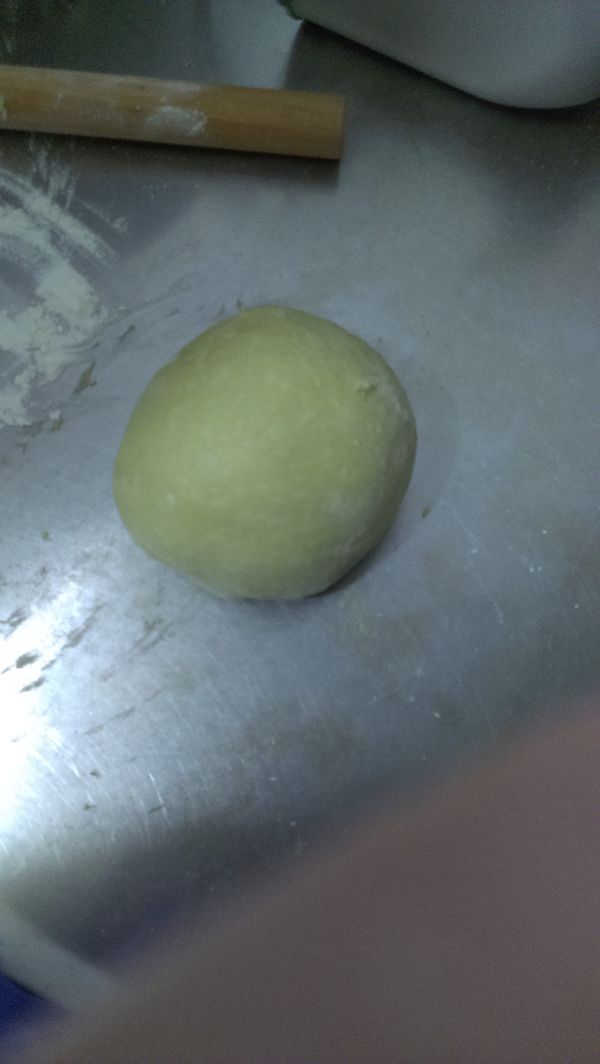 55分鐘後，取出麵糰，拆掉麵包用葉片。