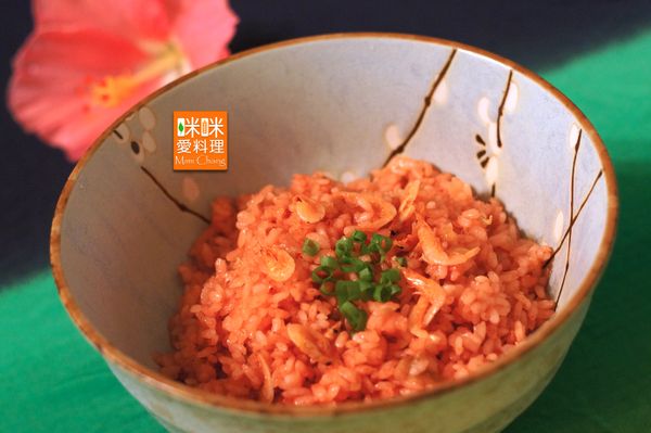 盛碗後撒上蔥花即完成。