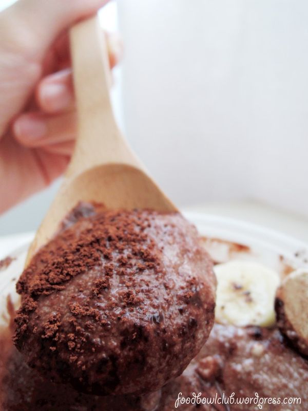 如使用搅拌机​​，相对于手搅拌, 那甜点的质地会更细致，口感更顺滑～ 但味道还是一样赞！