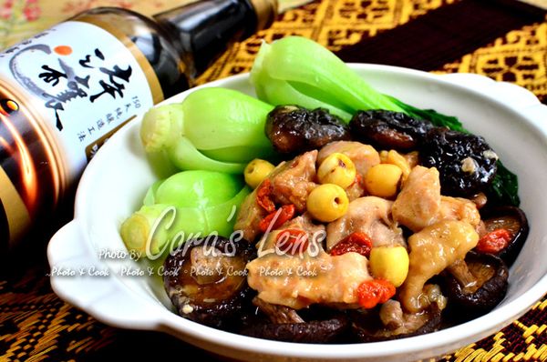 枸杞子來點綴，讓菜更好吃了。
[淬釀醬油露]扮演這畫龍點睛的作用，是一瓶家家必備的調味料。