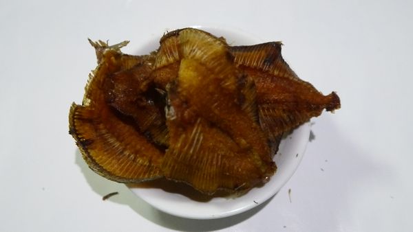 扁魚乾炸酥備用