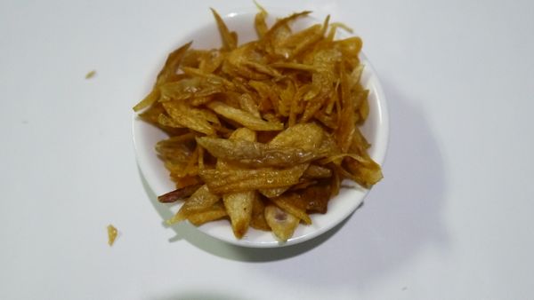 為了使高麗菜飯更香使用手工油蔥酥<自家生產>