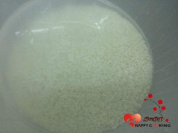 將糯米浸泡3小時以上或一晚