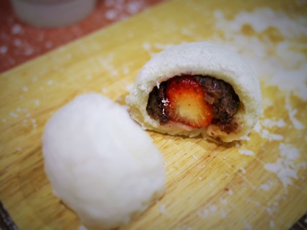 幸福滋味的手作草莓大福，完成!