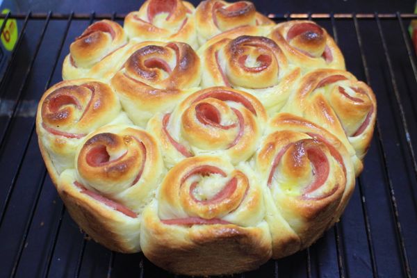 烤好取出，架上放涼。