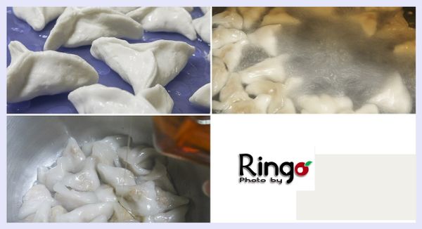放水晶餃的盤子要抹一點油防止黏底，包好之後，再燒開水，一定要等到水滾再放下水晶餃，煮至浮起即可撈起，瀝乾水份後倒入少許的沙拉油以防止外表沾黏在一起 Ⓡ