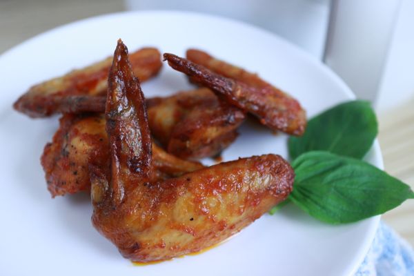 來杯啤酒再配上電視吧！