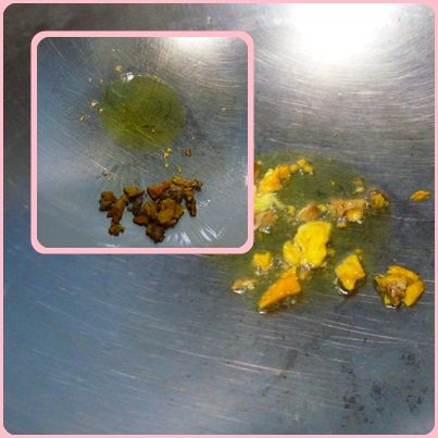 將 薑黃用小火爆出薑黃素，由呈現金黃，渣棄之。