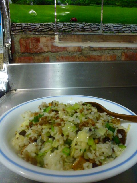 薑黃菜埔~黃金炒飯
簡易養生快餐，開飯囉!