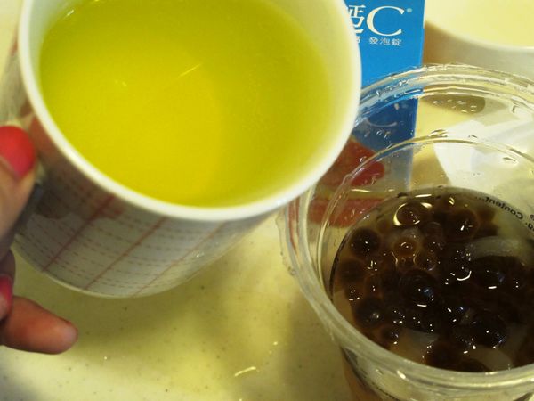 加入發泡完成的諾鈣C水