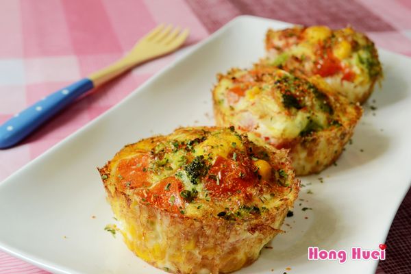 使用飛利浦健康氣炸鍋方便又快速，利用簡單的食材就能做出美味精緻的料理。