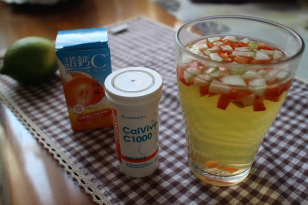 噹噹噹..汽泡水果飲完成囉..