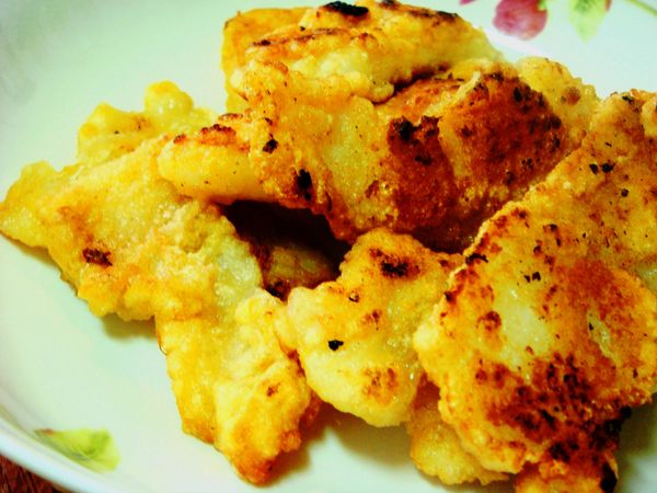 如果魚片太多可以分次煎
也可以加多點油炸，只是我不想用炸的，看個人習慣
魚片起鍋備用