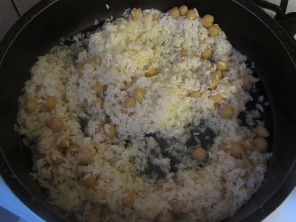 中小火炒個3分鐘左右如圖。