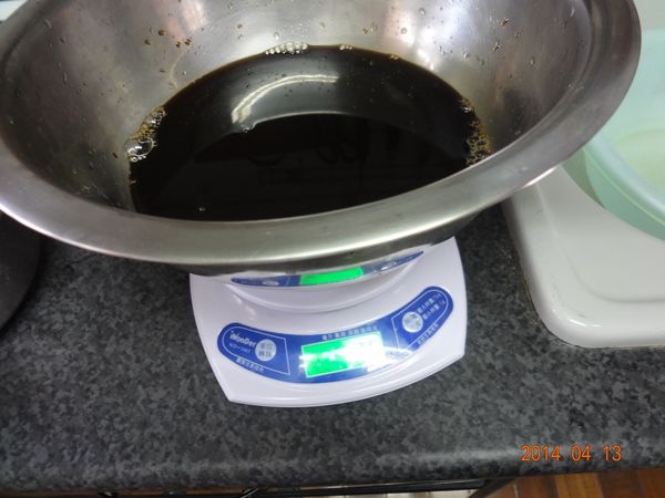 5.黑糖蜜加水後總重量為360g