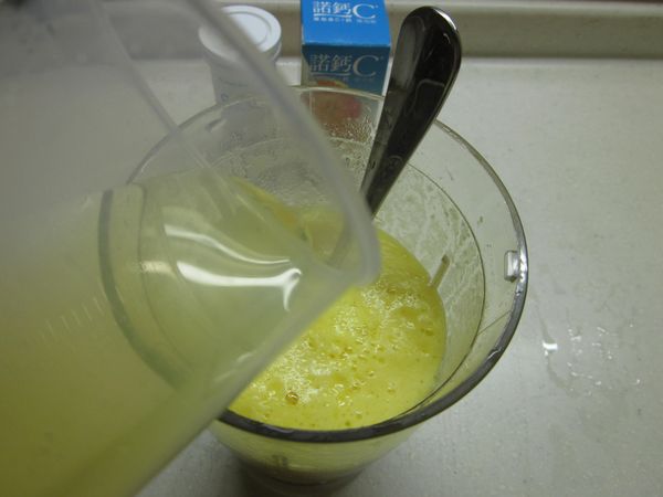 將作法4.和作法3.攪勻