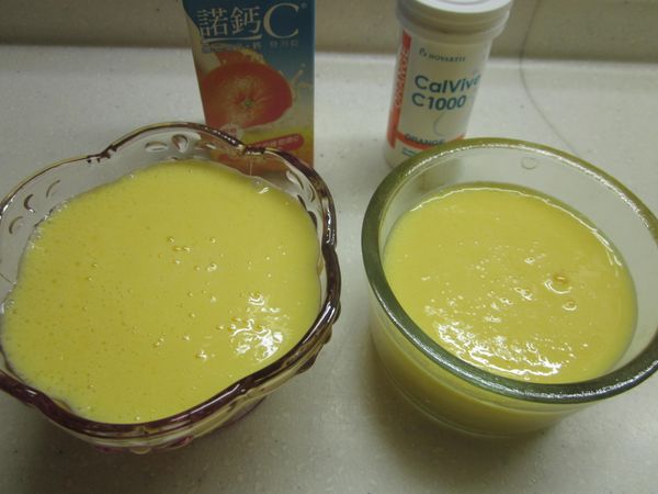 作法5.倒入容器放入冰箱冷藏2小時以上凝固即可享用