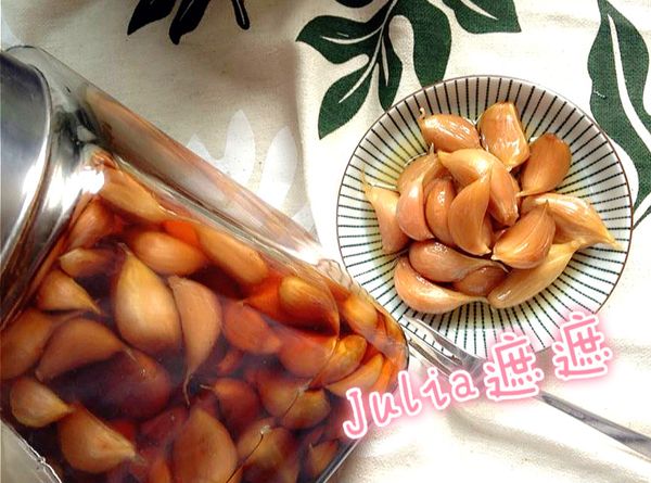 小心密封好放置陰涼處!!等待三個月後就可開封享用囉~