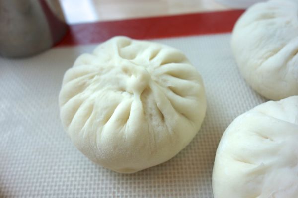 盆光、手光後將麵團移至抹了油的塑膠袋中,封好放進冰箱冷藏！至多可放2天半.