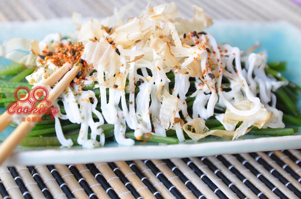 喜歡辣辣口感，再隨意添加辣粉即可!