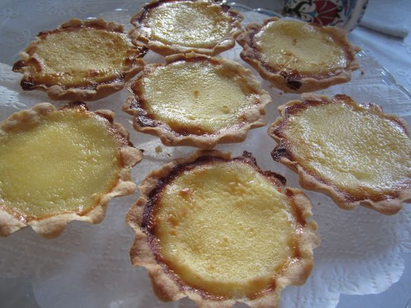 這個是妹妹今天做的，比我做的還好吃！哥哥補習班回來，馬上就吃掉2個，她自己也吃了兩個，我也吃了一個，銷量特佳！她自己也超有成就感的，厨房也收拾得很干净，做妈妈的我感到很开心！