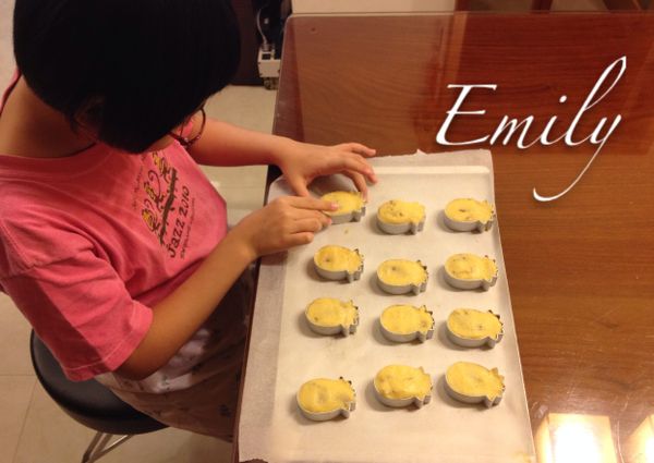 親子同樂時光, 讓小朋友自己做有參與感會覺得成品更好吃喔!