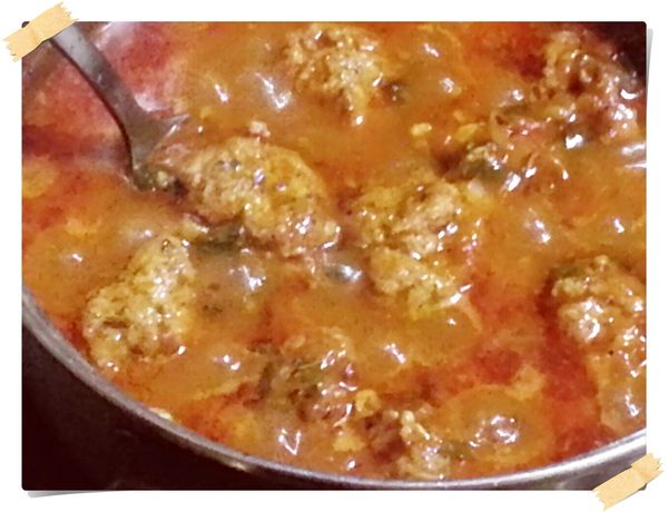 中小火燉煮30分鐘.湯汁略收即完成