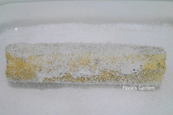 取出滾一層砂糖