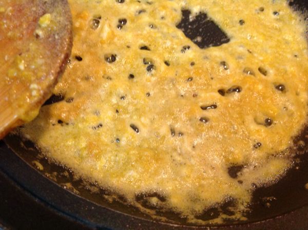 鹹蛋黃炒到起泡